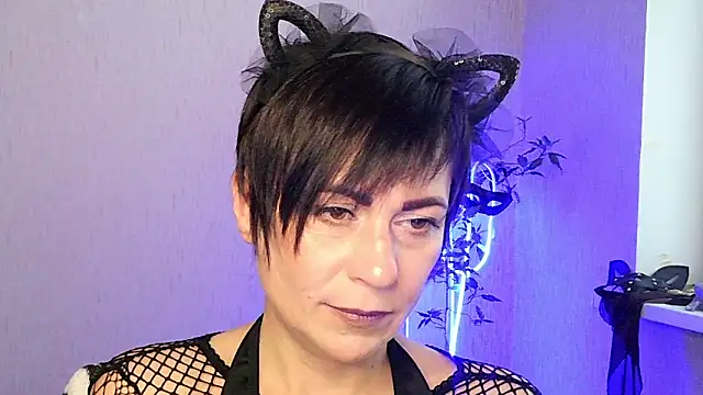 Ashley Brookss online show from November 2025 11:21:02 AM