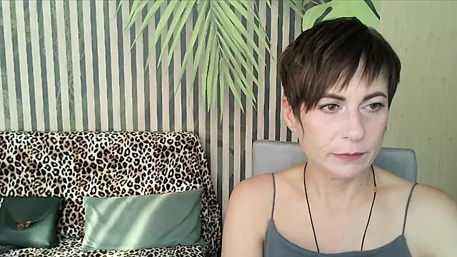 Snapshot of Ashley_Brookss chatting on October 2025 12:06:02 PM Ashley Brookss online show from October 2025 12:06:02 PM
