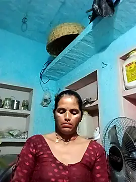 Snapshot of Mohni_cute chatting on October 2025 10:57:01 PM Mohni cute online show from October 2025 10:57:01 PM