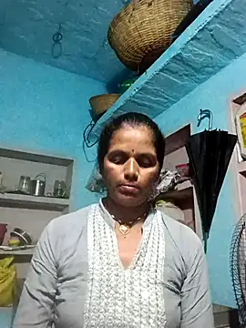 Snapshot of Mohni_cute chatting on October 2025 11:17:01 PM Mohni cute online show from October 2025 11:17:01 PM