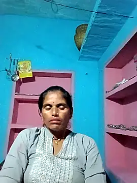 Snapshot of Mohni_cute chatting on October 2025 12:41:02 AM Mohni cute online show from October 2025 12:41:02 AM