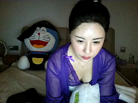 tiantian-520 online show from October 2025 05:02:02 PM