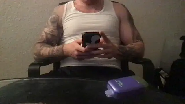 TheGreatWhite33 online show from April 2026 12:23:01 PM