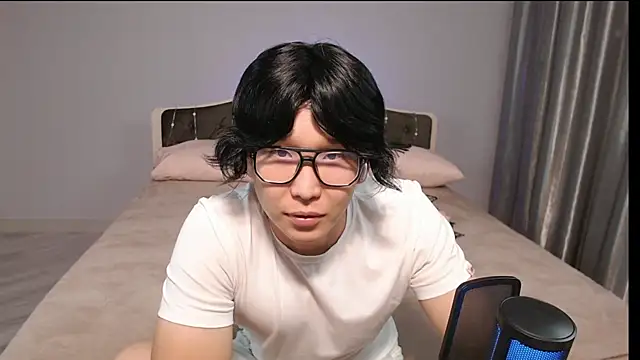 KaiChicken online show from October 2025 09:59:01 PM