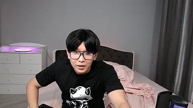 Snapshot of KaiChicken chatting on November 2025 10:20:02 PM KaiChicken online show from November 2025 10:20:02 PM