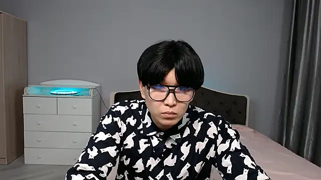 Snapshot of KaiChicken chatting on December 2025 07:59:02 PM KaiChicken online show from December 2025 07:59:02 PM