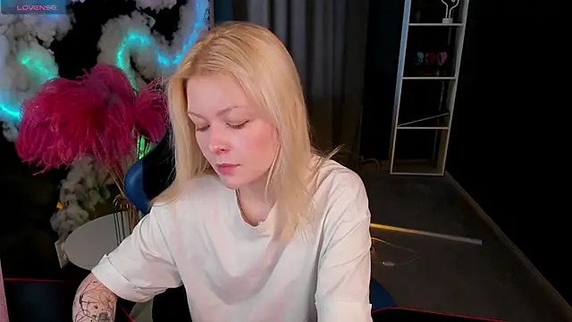 Callista a online show from April 2026 03:07:02 AM