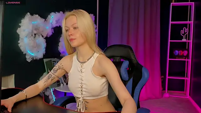 Callista a online show from December 2025 03:02:01 AM