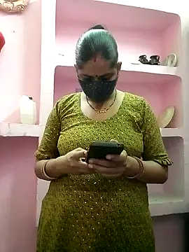 Snapshot of Rasili_bhabhi10 chatting on October 2025 03:44:01 AM Rasili bhabhi10 online show from October 2025 03:44:01 AM