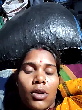 Katrina kaif143 online show from November 2025 03:38:01 PM