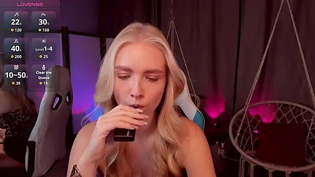 TessaGrays online show from November 2025 12:50:02 PM