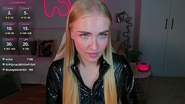 TessaGrays online show from May 2026 06:09:01 PM