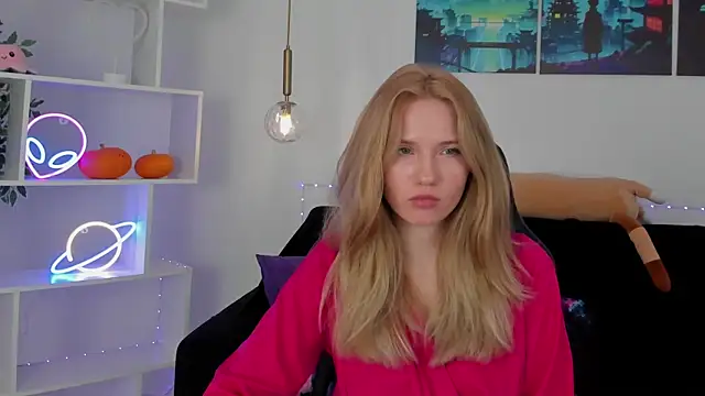 Snapshot of MelissaLiss chatting on October 2025 03:10:02 PM MelissaLiss online show from October 2025 03:10:02 PM