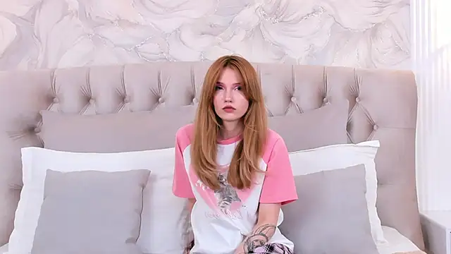 Snapshot of MelissaLiss chatting on February 2026 03:18:01 PM MelissaLiss online show from February 2026 03:18:01 PM