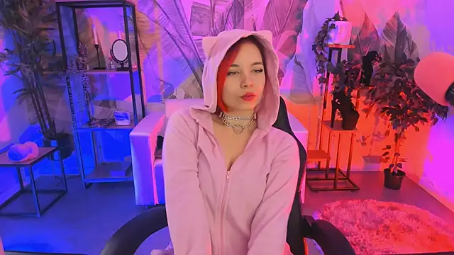 MarcelineChi online show from October 2025 12:28:01 PM