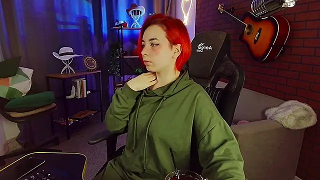 MarcelineChi online show from December 2025 05:30:02 AM