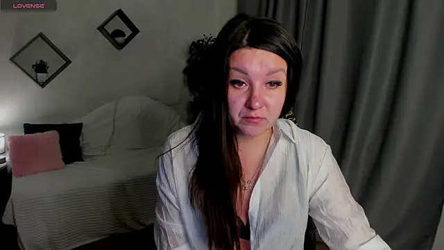 mood  berry online show from October 2025 01:27:02 AM
