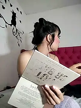 Valentina Squirt- online show from December 2025 09:09:02 AM