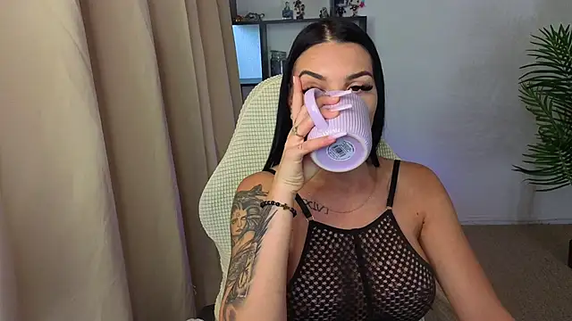 Raven Ink online show from November 2025 11:04:02 AM