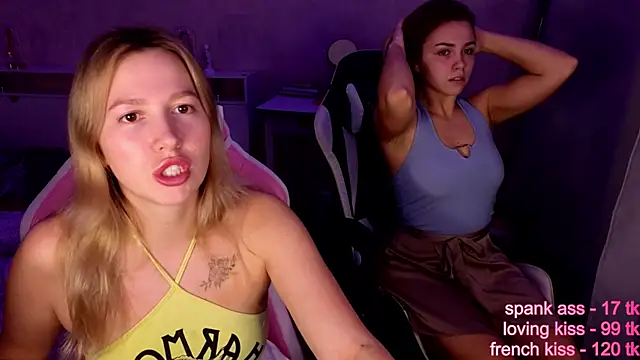 stefany and bettany online show from November 2025 02:39:02 PM