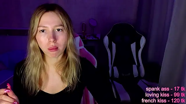 stefany and bettany online show from November 2025 10:52:01 AM