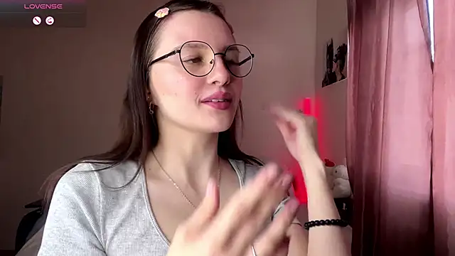 JanellHousen online show from April 2026 05:09:02 AM