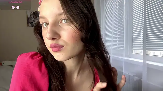 JanellHousen online show from April 2026 06:10:01 AM