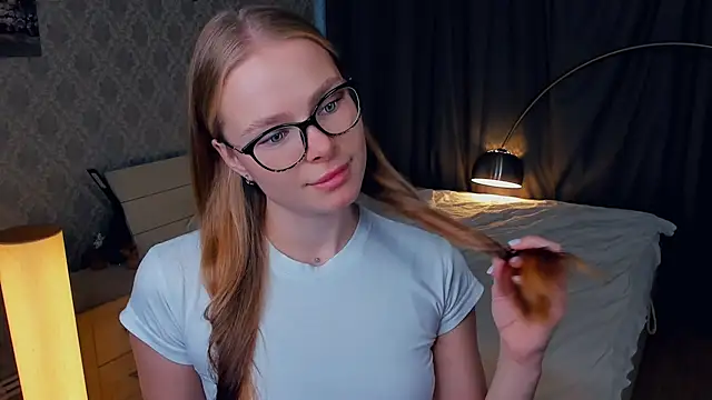 LibbyVenzeio online show from October 2025 07:30:02 AM