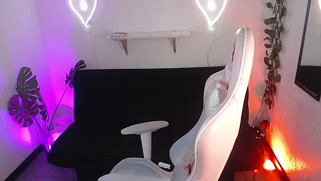 Lexy Storm 18 online show from October 2025 08:31:01 PM