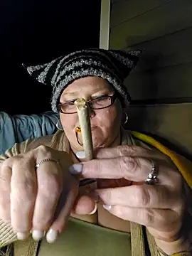 Budd Bunney online show from October 2025 01:16:02 AM