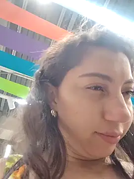 Snapshot of julietta_maxi chatting on September 2025 08:36:01 PM julietta maxi online show from September 2025 08:36:01 PM