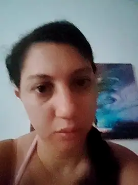 Snapshot of julietta_maxi chatting on October 2025 03:46:02 PM julietta maxi online show from October 2025 03:46:02 PM