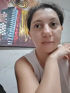 Snapshot of julietta_maxi chatting on October 2025 04:39:01 PM julietta maxi online show from October 2025 04:39:01 PM