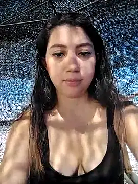 Snapshot of julietta_maxi chatting on October 2025 01:35:02 PM julietta maxi online show from October 2025 01:35:02 PM
