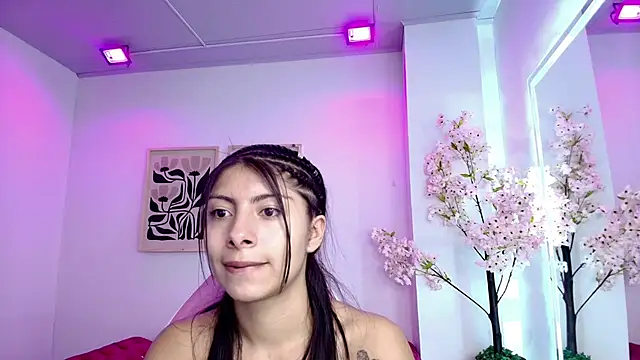 Snapshot of Gabriela_milani chatting on April 2026 11:28:01 AM Gabriela milani online show from April 2026 11:28:01 AM
