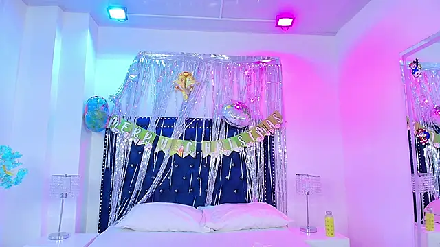 Gabriela milani online show from December 2025 07:18:02 PM