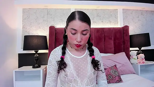 IvonnyCooper online show from October 2025 12:56:02 AM