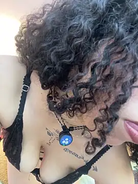 Annie roselle online show from March 2026 04:12:02 PM