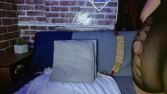 scarlet queen   online show from February 2026 11:37:01 PM