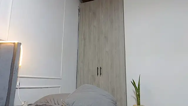 Snapshot of luxuryheaven_8 chatting on November 2025 04:27:02 AM luxuryheaven 8 online show from November 2025 04:27:02 AM