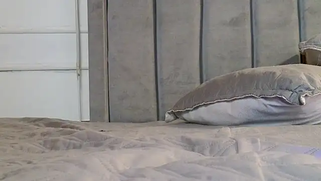 Snapshot of luxuryheaven_8 chatting on November 2025 07:47:01 PM luxuryheaven 8 online show from November 2025 07:47:01 PM