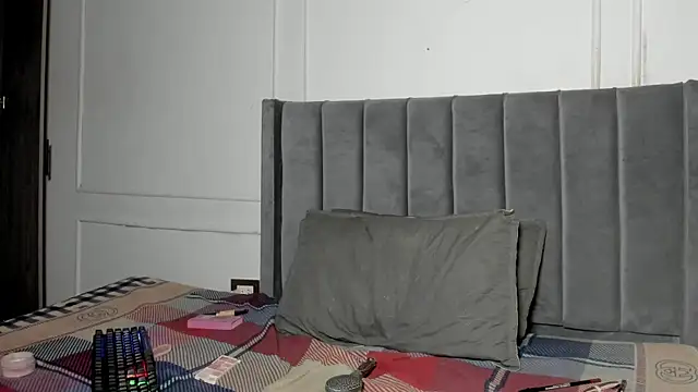 Snapshot of luxuryheaven_8 chatting on December 2025 09:03:02 PM luxuryheaven 8 online show from December 2025 09:03:02 PM