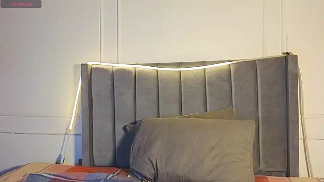 Snapshot of luxuryheaven_8 chatting on November 2025 08:42:01 PM luxuryheaven 8 online show from November 2025 08:42:01 PM