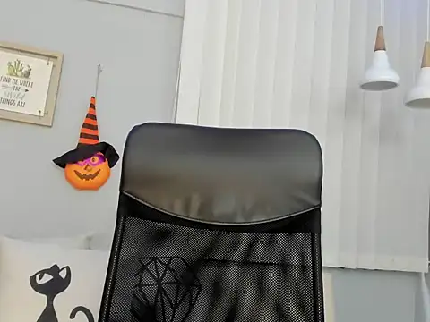 Lilo Rose online show from October 2025 01:12:02 PM