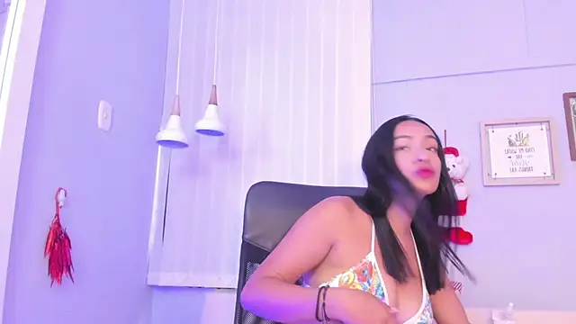 Lilo Rose online show from November 2025 01:15:01 PM