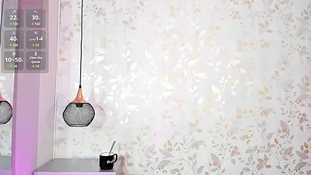 Luciaoregon online show from November 2025 12:53:02 PM