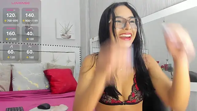 Snapshot of Luciaoregon chatting on March 2026 12:56:01 PM Luciaoregon online show from March 2026 12:56:01 PM