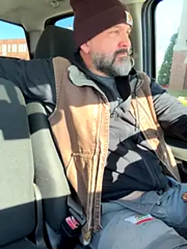 fuckadilf online show from November 2025 06:52:01 PM