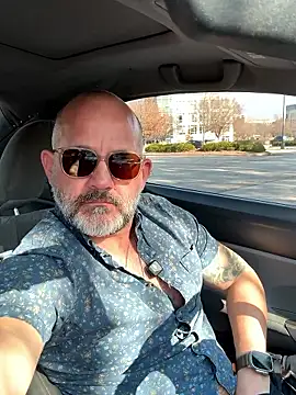 fuckadilf online show from January 2026 05:06:01 PM