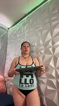 Marianasmitt online show from November 2025 11:37:02 AM